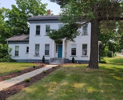 129 S 2nd St in Le Sueur, MN - Building Photo