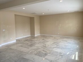 6321 Sagebrush Bend Way in San Diego, CA - Building Photo - Building Photo