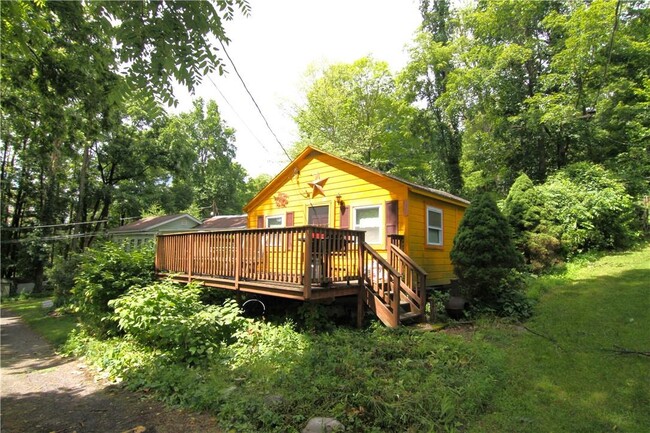 71 Miller Rd in Hopewell Junction, NY - Building Photo - Building Photo
