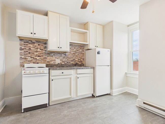 1213 Green St in Harrisburg, PA - Building Photo - Building Photo