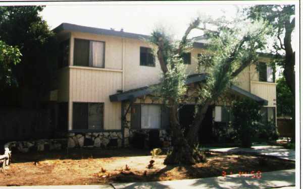 338-344 Rossellen Pl in Covina, CA - Building Photo - Building Photo