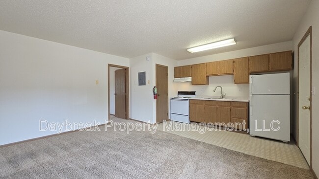 property at 1305 34th St Cir S