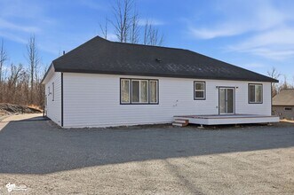 1890 S Endeavor St in Wasilla, AK - Building Photo - Building Photo