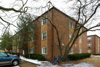 27 N Dryden Pl in Arlington Heights, IL - Building Photo - Building Photo