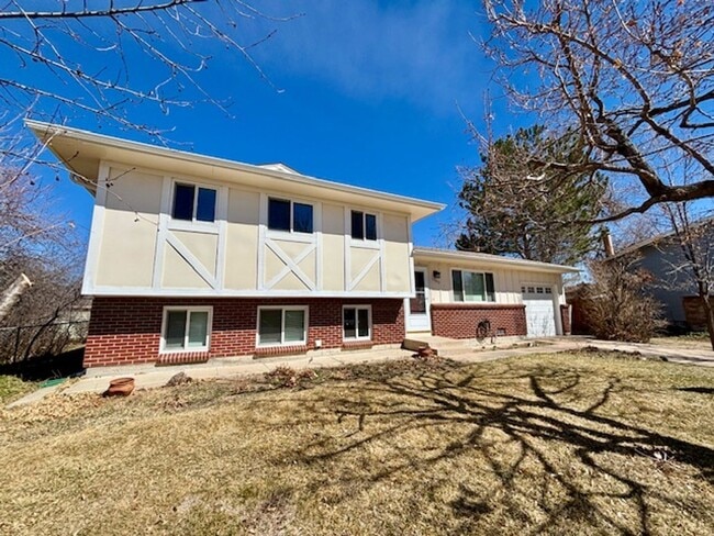 property at 11277 E Custer Pl