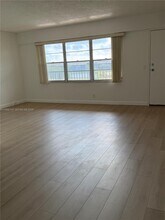 13355 SW 9th Ct in Pembroke Pines, FL - Building Photo - Building Photo