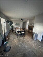 204 Appian Way in Henderson, NV - Building Photo - Building Photo