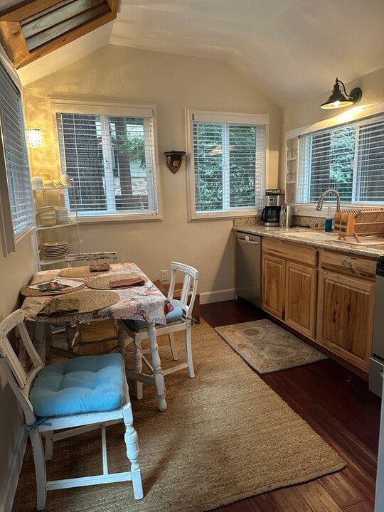 14538 Canyon 1 Rd in Guerneville, CA - Building Photo