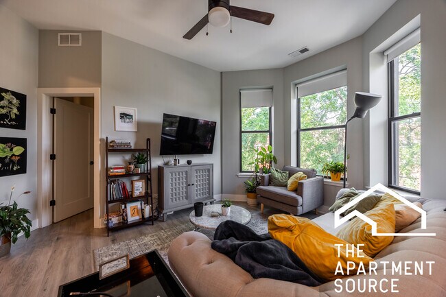 3611 N Greenview Ave in Chicago, IL - Building Photo - Building Photo