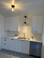 1849 S Beverly Glen Blvd, Unit 1849 1.5 in Los Angeles, CA - Building Photo