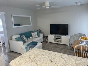 2600 N Surf Rd in Hollywood, FL - Building Photo - Building Photo