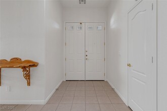 3131 Surf Spray St in Las Vegas, NV - Building Photo - Building Photo