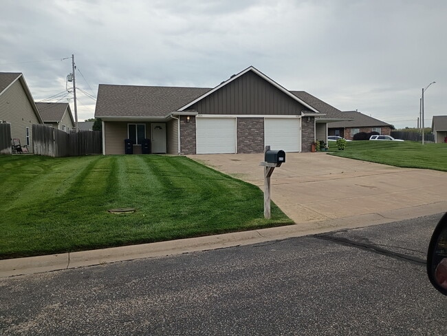 property at 435 Meadowlark Dr