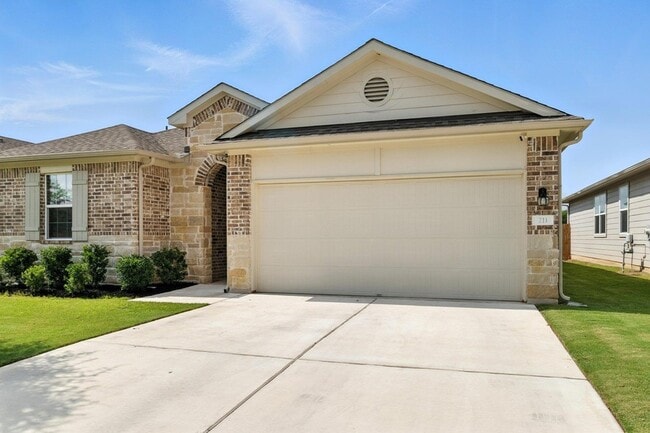 property at 211 Rainmaker Ln