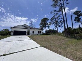 1605 Nora Ln in North Port, FL - Building Photo