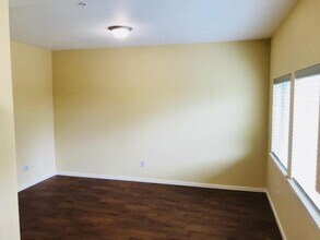 710 SW Broadway Dr, Unit 710 in Portland, OR - Building Photo - Building Photo