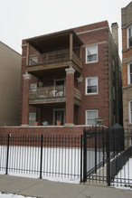 4027 N Kenmore Ave in Chicago, IL - Foto de edificio - Building Photo