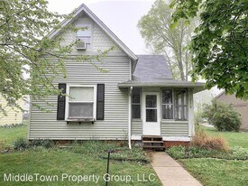 812 W University Ave