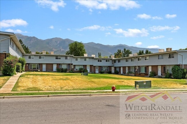 1088 N Nayon St in Layton, UT - Building Photo - Building Photo