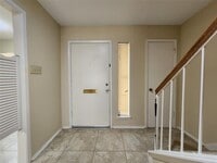 2506 Bering Dr photo'