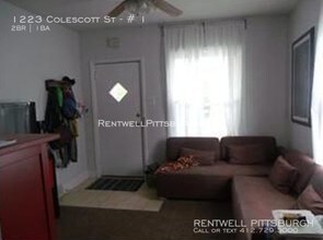 1223 Colescott St-Unit -# 1 in Pittsburgh, PA - Foto de edificio - Building Photo