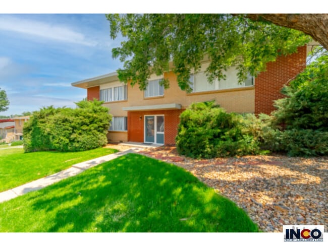 5586 S Grant St in Littleton, CO - Building Photo - Building Photo