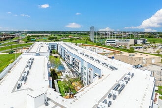 The Grayson on 4th in Fort Worth, TX - Foto de edificio - Building Photo