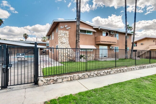 3512 Lou Ella Ln in Riverside, CA - Building Photo - Building Photo