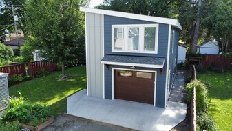 1827 Buchanan St NE in Minneapolis, MN - Building Photo