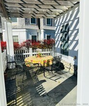 103 Main St in Stonington, CT - Building Photo - Building Photo