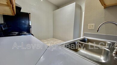 405 E Thoroughbred St in Tucson, AZ - Building Photo - Building Photo