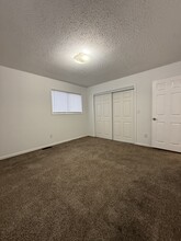 601 Kinzer St in Poplar Bluff, MO - Foto de edificio - Building Photo