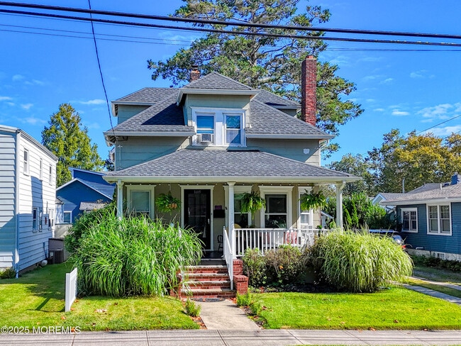 property at 1605 Sunset Ave