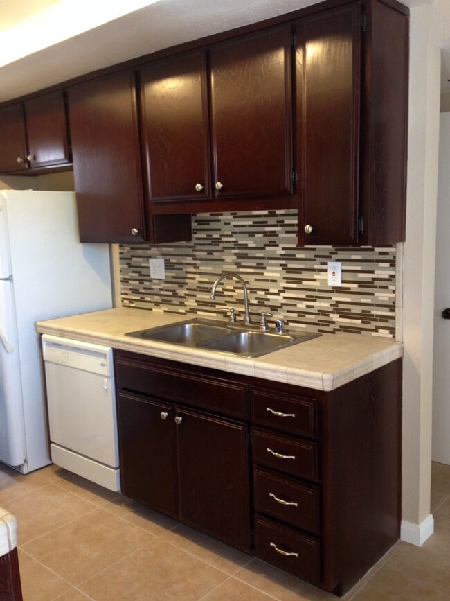 6560 College Grove Dr in San Diego, CA - Building Photo - Building Photo