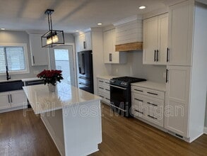 1317 Morgan St NW in Grand Rapids, MI - Building Photo - Building Photo