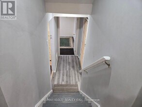 38 Carter Dr in Brampton, ON - Building Photo - Building Photo