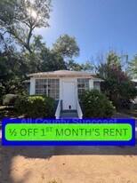 2134 Saxon St in Tallahassee, FL - Building Photo