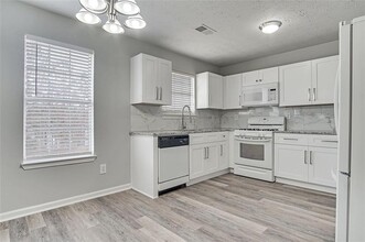 11008 Tara Glynn Dr in Hampton, GA - Building Photo - Building Photo