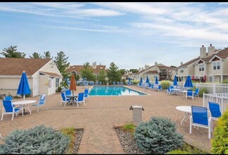 3102 Whispering Hills Dr in Chester, NY - Building Photo - Building Photo