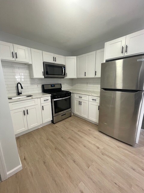 575 John F. Kennedy Blvd in Bayonne, NJ - Building Photo