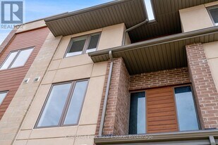 35 Dawson Dr in Collingwood, ON - Building Photo
