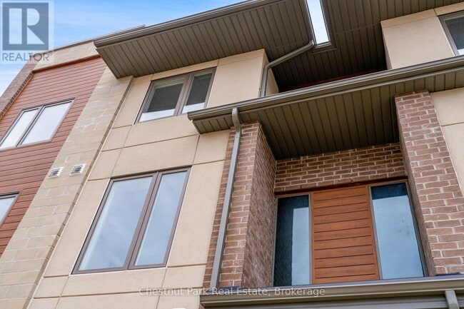property at 35 Dawson Dr