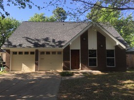 1927 Beverly Hills St in Norman, OK - Building Photo