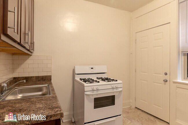 4869 N Washtenaw Ave in Chicago, IL - Building Photo - Building Photo