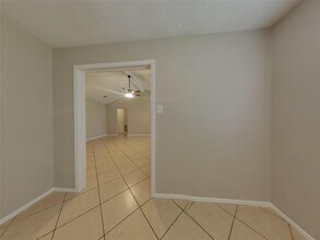 4523 Mossygate Dr in Spring, TX - Building Photo - Building Photo