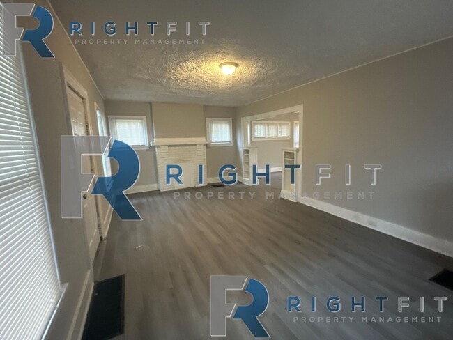 1124 Vernon Dr in Dayton, OH - Building Photo - Building Photo