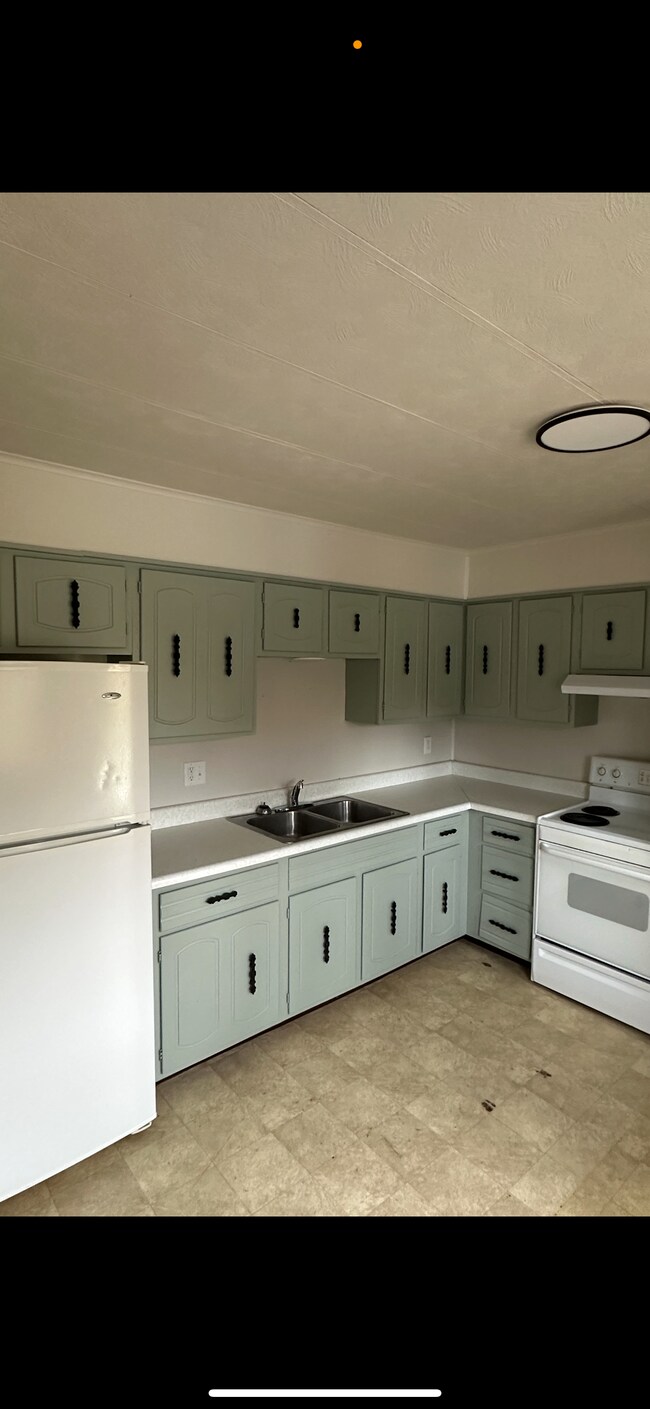 1206 SW 2nd Ave in Aledo, IL - Building Photo - Building Photo