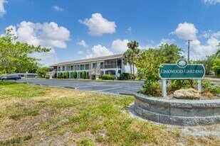 4035 S School Ave in Sarasota, FL - Building Photo