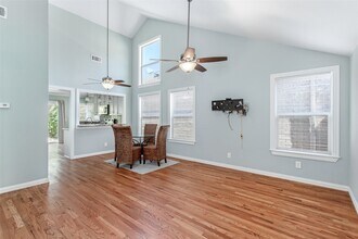 4139 Rosser Square in Dallas, TX - Foto de edificio - Building Photo