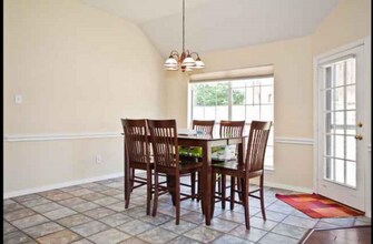 9702 Valley Lake Ct in Irving, TX - Building Photo - Building Photo